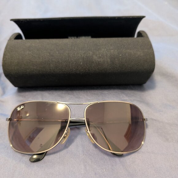 Ray-Ban Aviators - Picture 2 of 5